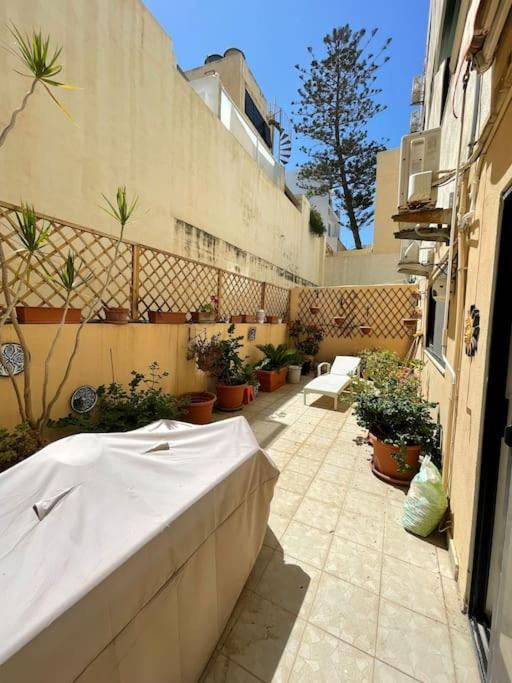 Lovely, Modern, Bright Maisonette. Heart Of Sliema Kültér fotó